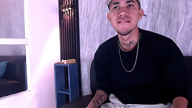 tattoos22 online show from November 20, 2025, 12:05 pm