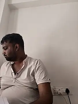 vinay smalldick online show from April 15, 2026, 5:36 am