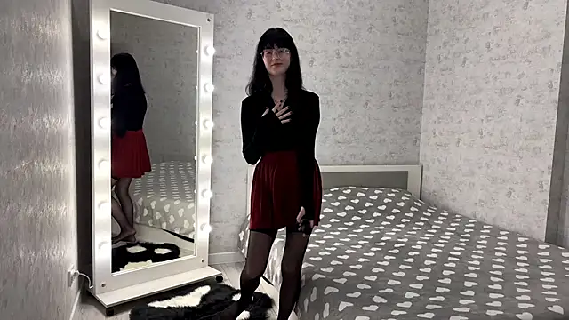 FakeLamb online show from October 5, 2025, 9:13 pm