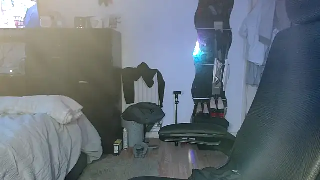 Snapshot of Prill940 chatting on September 26, 2025, 6:06 am Prill940 online show from September 26, 2025, 6:06 am