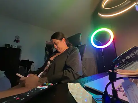 Snapshot of Prill940 chatting on September 27, 2025, 8:03 pm Prill940 online show from September 27, 2025, 8:03 pm