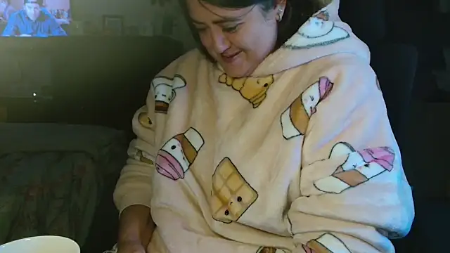 Snapshot of Prill940 chatting on October 13, 2025, 4:45 am Prill940 online show from October 13, 2025, 4:45 am