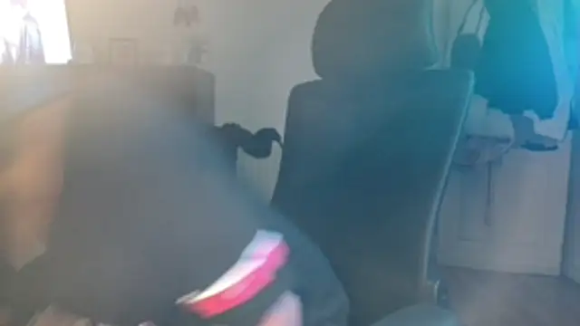 Snapshot of Prill940 chatting on October 18, 2025, 4:59 am Prill940 online show from October 18, 2025, 4:59 am