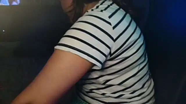 Snapshot of Prill940 chatting on October 19, 2025, 5:08 am Prill940 online show from October 19, 2025, 5:08 am