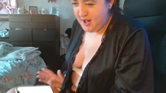 Snapshot of Prill940 chatting on October 24, 2025, 7:38 am Prill940 online show from October 24, 2025, 7:38 am