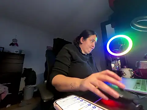 Snapshot of Prill940 chatting on January 9, 2026, 3:15 pm Prill940 online show from January 9, 2026, 3:15 pm