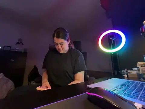 Snapshot of Prill940 chatting on February 2, 2026, 7:18 am Prill940 online show from February 2, 2026, 7:18 am