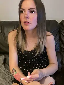 Snapshot of SexyLoLoUK chatting on September 23, 2025, 9:51 pm SexyLoLoUK online show from September 23, 2025, 9:51 pm