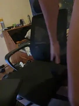 fronkie9384 online show from November 24, 2025, 11:48 pm