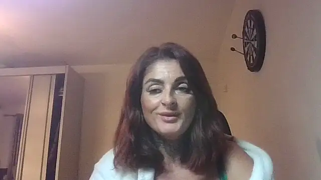 IrishmilfAnna online show from September 9, 2025, 7:46 pm
