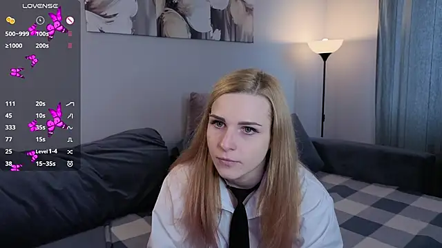 HelenMartines online show from October 30, 2025, 10:16 am