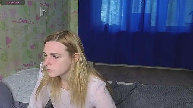HelenMartines online show from June 15, 2026, 11:01 am