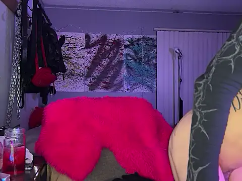 xoFrankie online show from September 24, 2025, 10:18 am