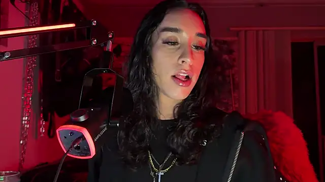 xoFrankie online show from April 22, 2026, 3:20 am