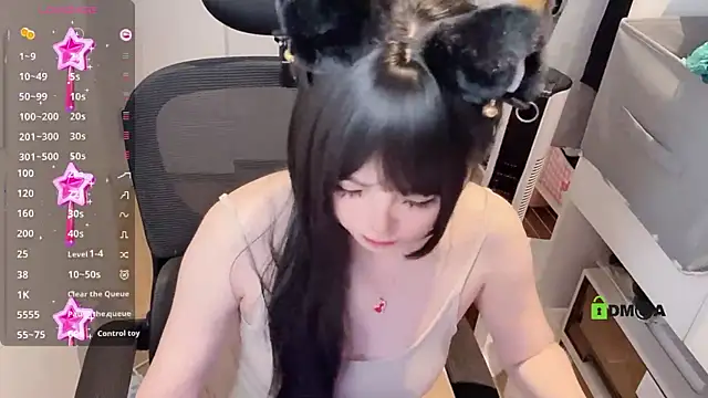 Zora 888 online show from September 18, 2025, 5:04 pm