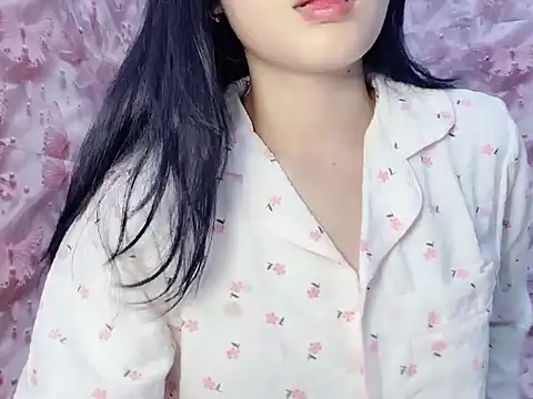 Miumiu028 online show from October 3, 2025, 3:53 pm