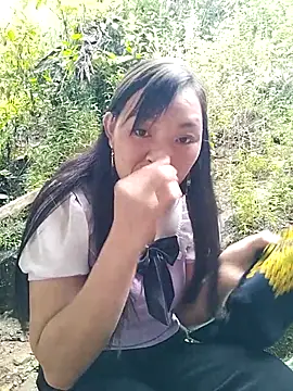 susu-00 online show from September 13, 2025, 12:32 am