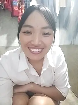 susu-00 online show from October 4, 2025, 12:47 pm