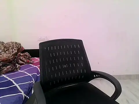 its siya  online show from April 24, 2026, 7:49 pm