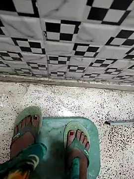 meenu bhabhi547 online show from October 19, 2025, 1:17 am