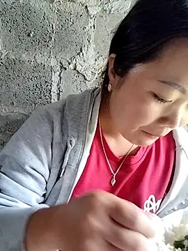 lusy-000 online show from September 25, 2025, 5:11 am