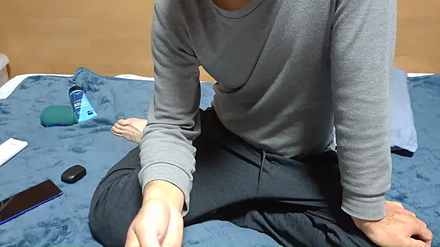 erosuke9 online show from January 11, 2026, 11:54 pm