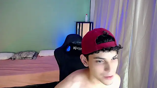 dilan hott  online show from September 9, 2025, 9:14 pm