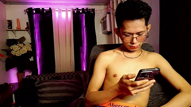 Skinny CumLoader69 online show from February 26, 2026, 8:30 pm