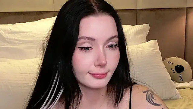 Goldy Stark online show from December 5, 2025, 8:49 pm