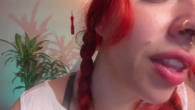 bri von dhara   online show from October 23, 2025, 4:17 pm