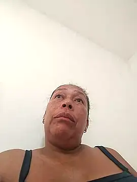 Naomi-Mature online show from April 21, 2026, 11:05 am