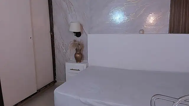 BellaSky4 online show from October 12, 2025, 12:04 pm