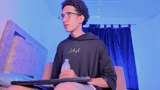 Cj davis  online show from February 13, 2026, 1:34 am