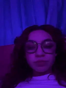 Red kytty6 online show from September 15, 2025, 4:56 am