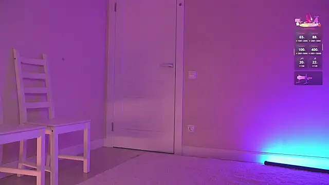 Miablueye online show from April 18, 2026, 3:49 pm