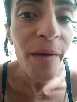 Gecenin Kralicesi online show from September 25, 2025, 10:08 am