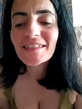 Gecenin Kralicesi online show from May 24, 2026, 7:57 am