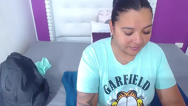 fat naughtyass online show from February 18, 2026, 2:24 pm