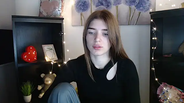 JuiceLips   online show from October 24, 2025, 7:16 am