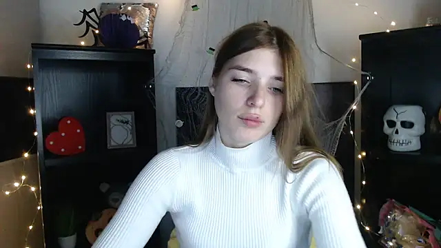 JuiceLips   online show from November 6, 2025, 1:45 pm