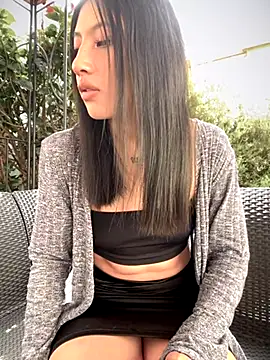 KloePink  online show from September 17, 2025, 2:30 pm