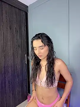 Zafira Montiel online show from January 31, 2026, 9:24 pm