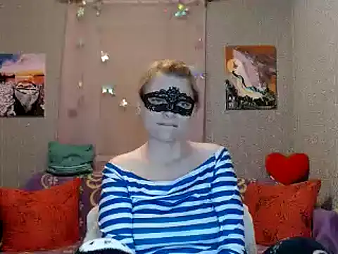 Miss Nona online show from April 20, 2026, 10:18 am