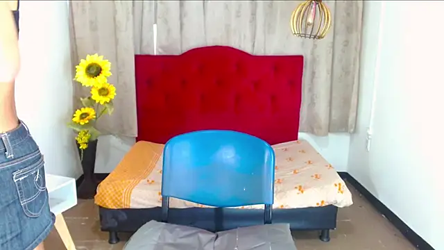 Snapshot of luisa__torres chatting on November 23, 2025, 3:17 am luisa torres online show from November 23, 2025, 3:17 am