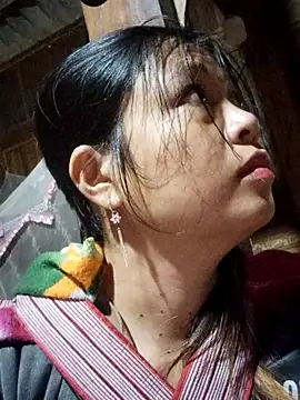 Angela-babyxx online show from October 3, 2025, 11:46 pm