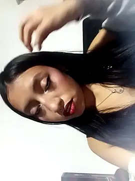 Luna Moo  online show from September 26, 2025, 4:27 am