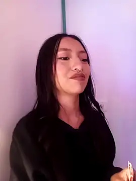 Luna Moo  online show from November 4, 2025, 4:33 am