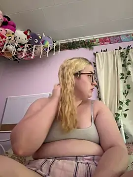 Snapshot of imawhorenslut19 chatting on June 6, 2026, 2:27 am imawhorenslut19 online show from June 6, 2026, 2:27 am
