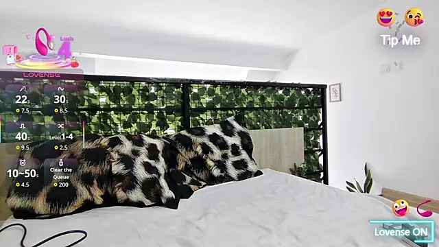 RyanStorm  online show from September 19, 2025, 10:38 am