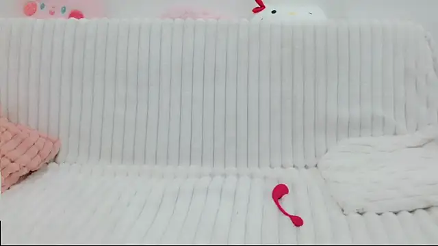 Snapshot of Emmahahaha17 chatting on November 1, 2025, 2:19 pm Emmahahaha17 online show from November 1, 2025, 2:19 pm